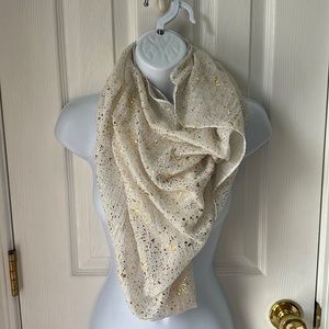Infinity gold flakes scarf